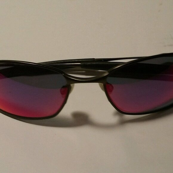 Sunglasses Oakley, Rayban, Bolle', Celine, Aldo, Maui Jim's, Matsuda and others. - Picture 2 of 9